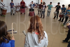 Talleres de percusión para niños en primaria